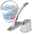 Eimer WC-Schaum und eine Silikonbürste weiß